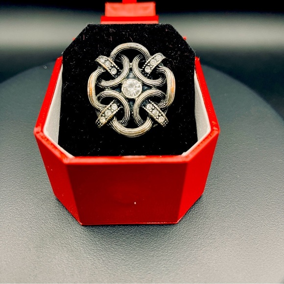 Celtic Style Adjustable Women’s Ring - Picture 1 of 4